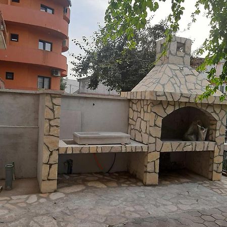 Apartmani Lucia Biograd Biograd Na Moru Eksteriør bilde