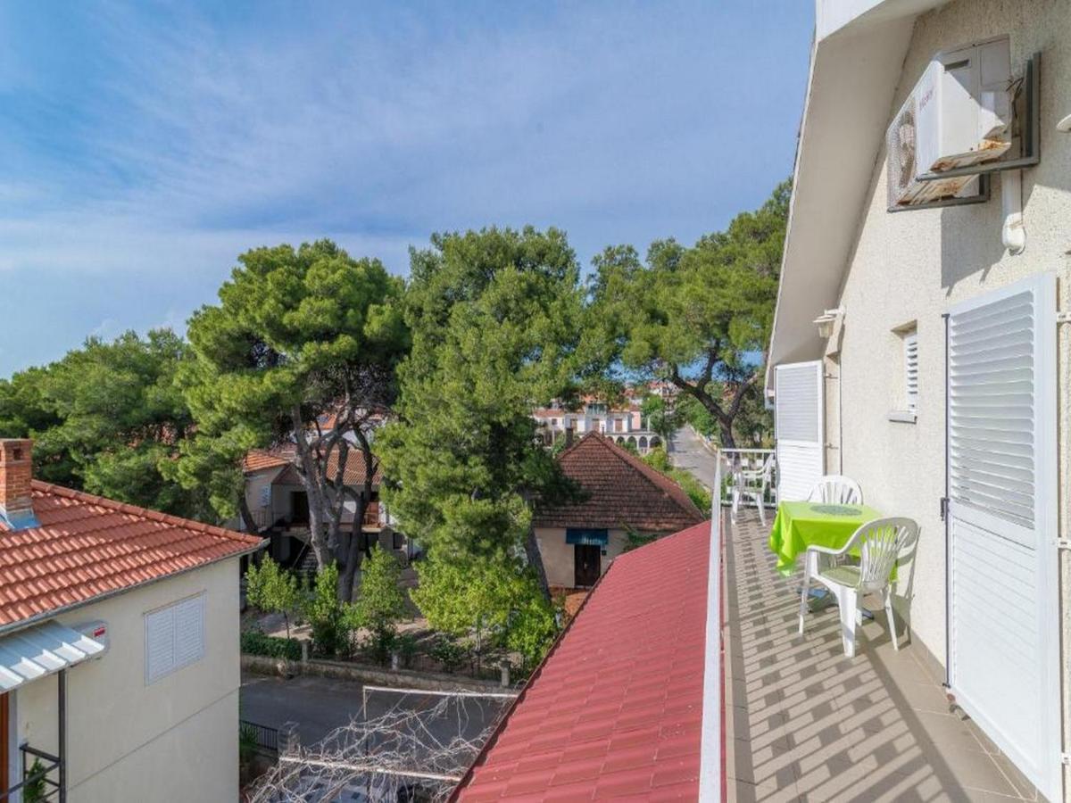 Apartmani Lucia Biograd Biograd Na Moru Eksteriør bilde