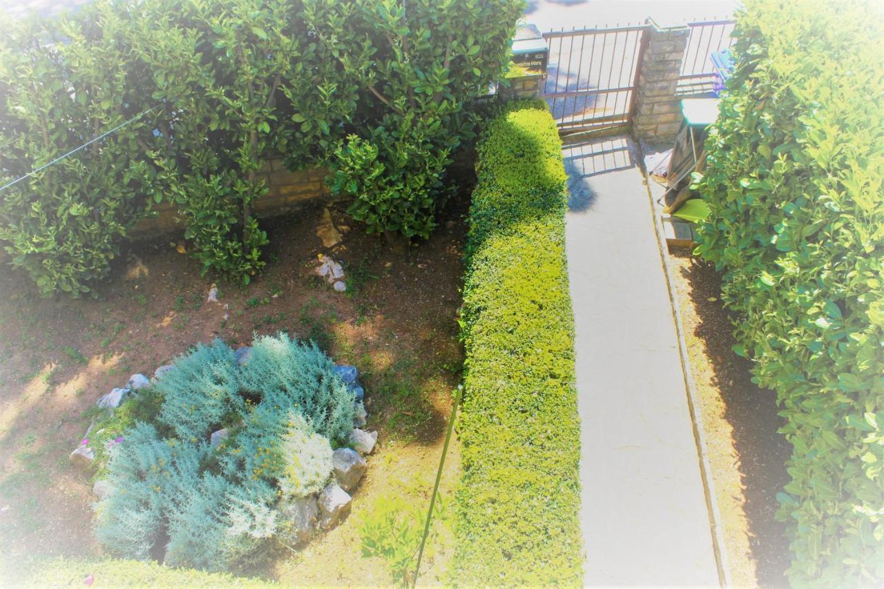 Apartmani Lucia Biograd Biograd Na Moru Eksteriør bilde