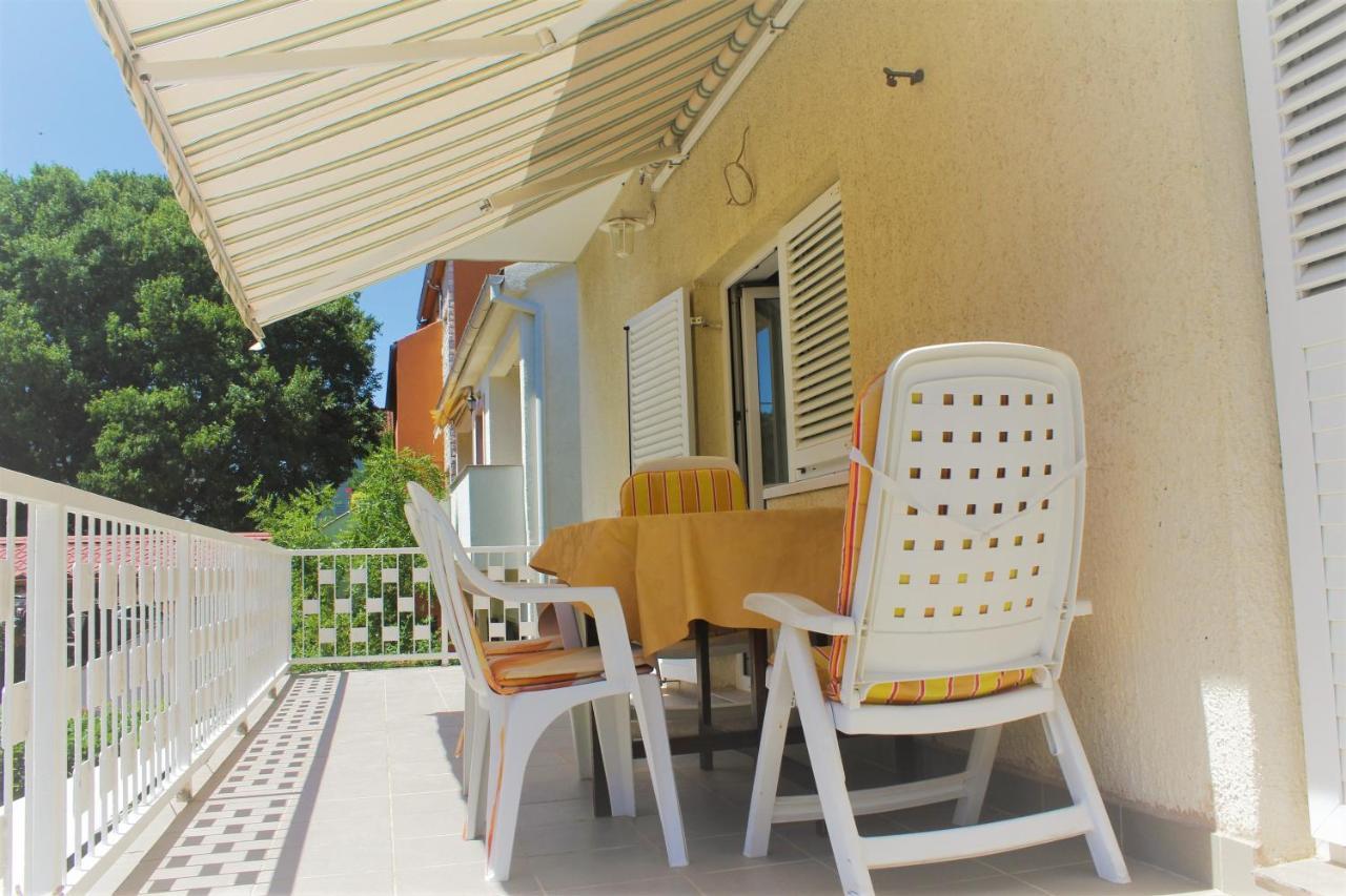 Apartmani Lucia Biograd Biograd Na Moru Eksteriør bilde