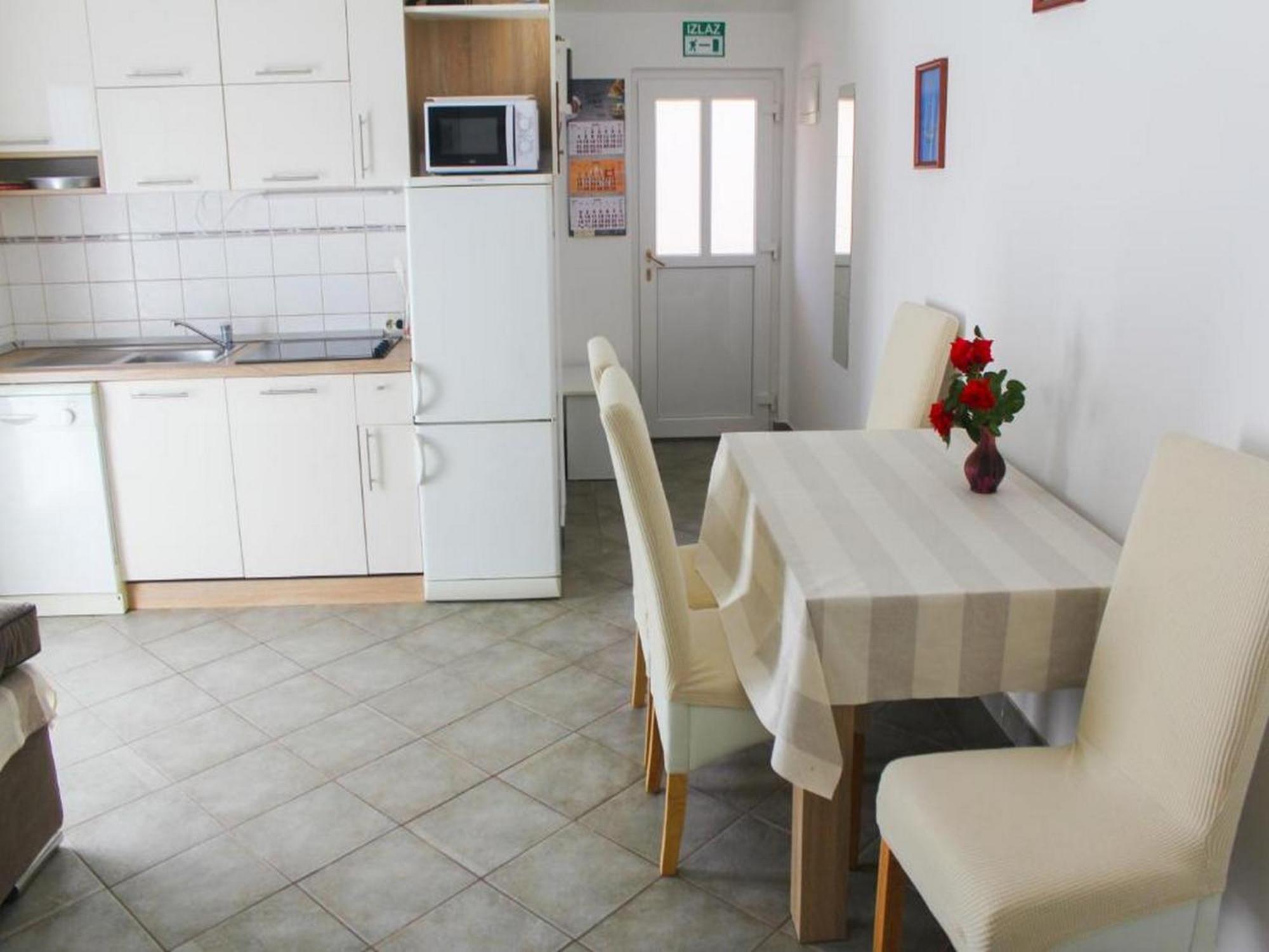 Apartmani Lucia Biograd Biograd Na Moru Rom bilde